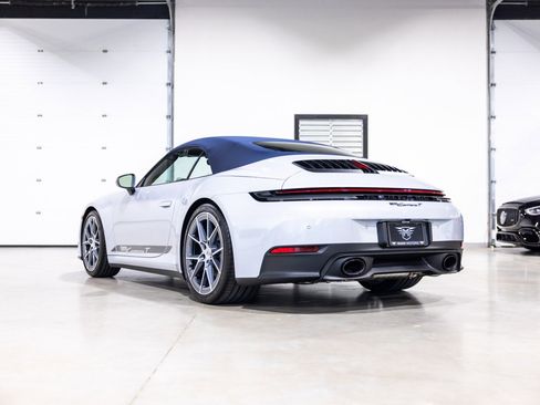 Used 2026 Porsche 911 Carrera T RWD image 6