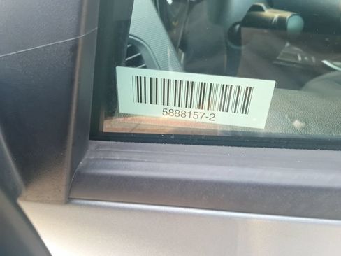 Used 2025 Kia Niro LX FWD image 9