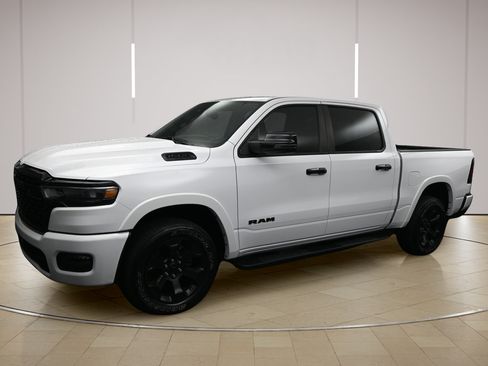 Used 2025 RAM 1500 Big Horn AWD/4WD image 1