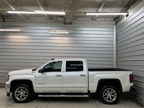 Used 2018 GMC Sierra 1500 SLT AWD/4WD image 8