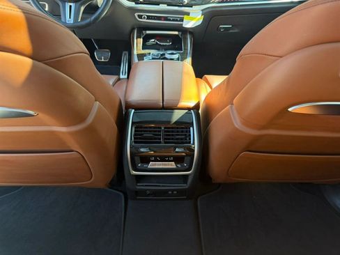 Used 2024 BMW X7 M60i w/ Executive Package AWD/4WD image 18