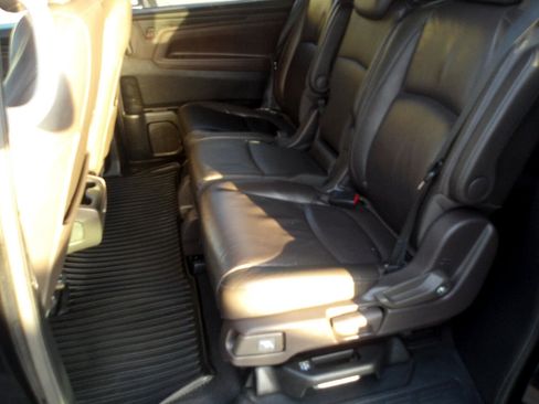 Used 2018 Honda Odyssey EX-L image 15