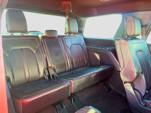 Used 2022 Ford Expedition Limited RWD image 29