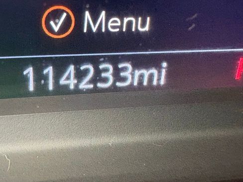 Used 2020 Chevrolet Silverado 3500 High Country image 11