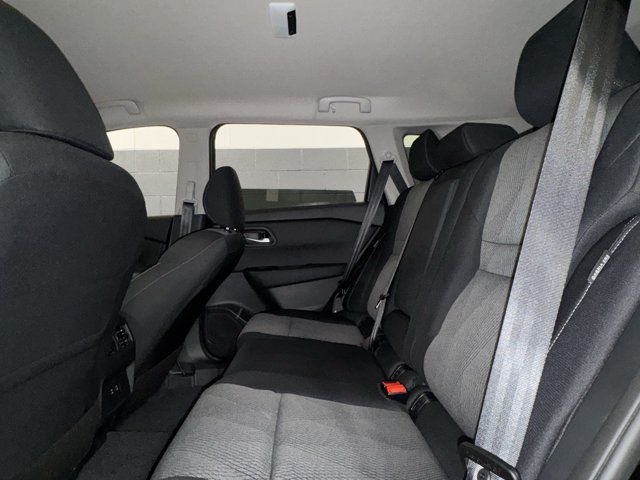 New 2026 Nissan Rogue SV w/ Cold Weather Package AWD/4WD image 20