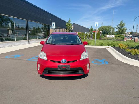 Used 2014 Toyota Prius Four FWD image 2
