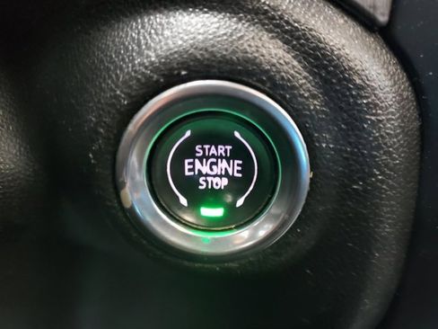 Used 2020 GMC Sierra 2500 Denali w/ Denali Ultimate Package image 24