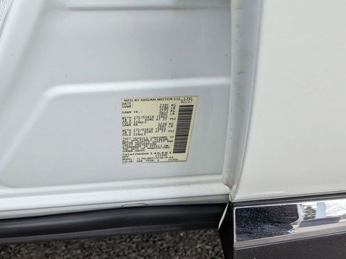 Used 2017 Nissan Murano SV w/ Premium Plus Package image 26