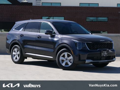 New 2026 Kia Sorento LX image 1
