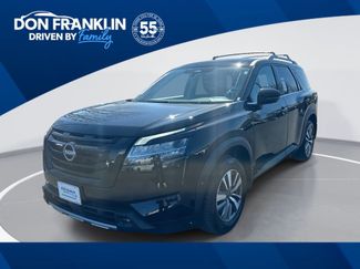 Used 2023 Nissan Pathfinder SL w/ Lighting Package (N92) video 1