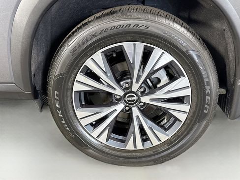Used 2023 Nissan Rogue SV FWD image 37