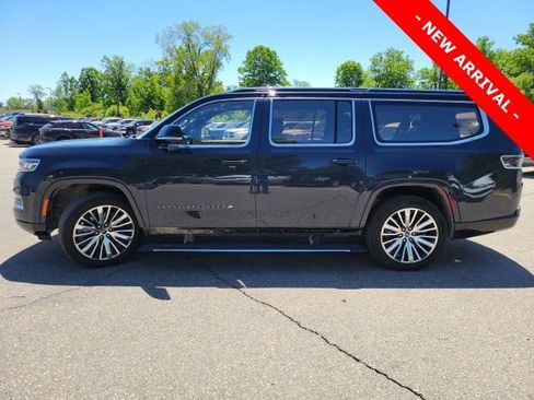 Used 2023 Jeep Grand Wagoneer L Series III AWD/4WD image 7