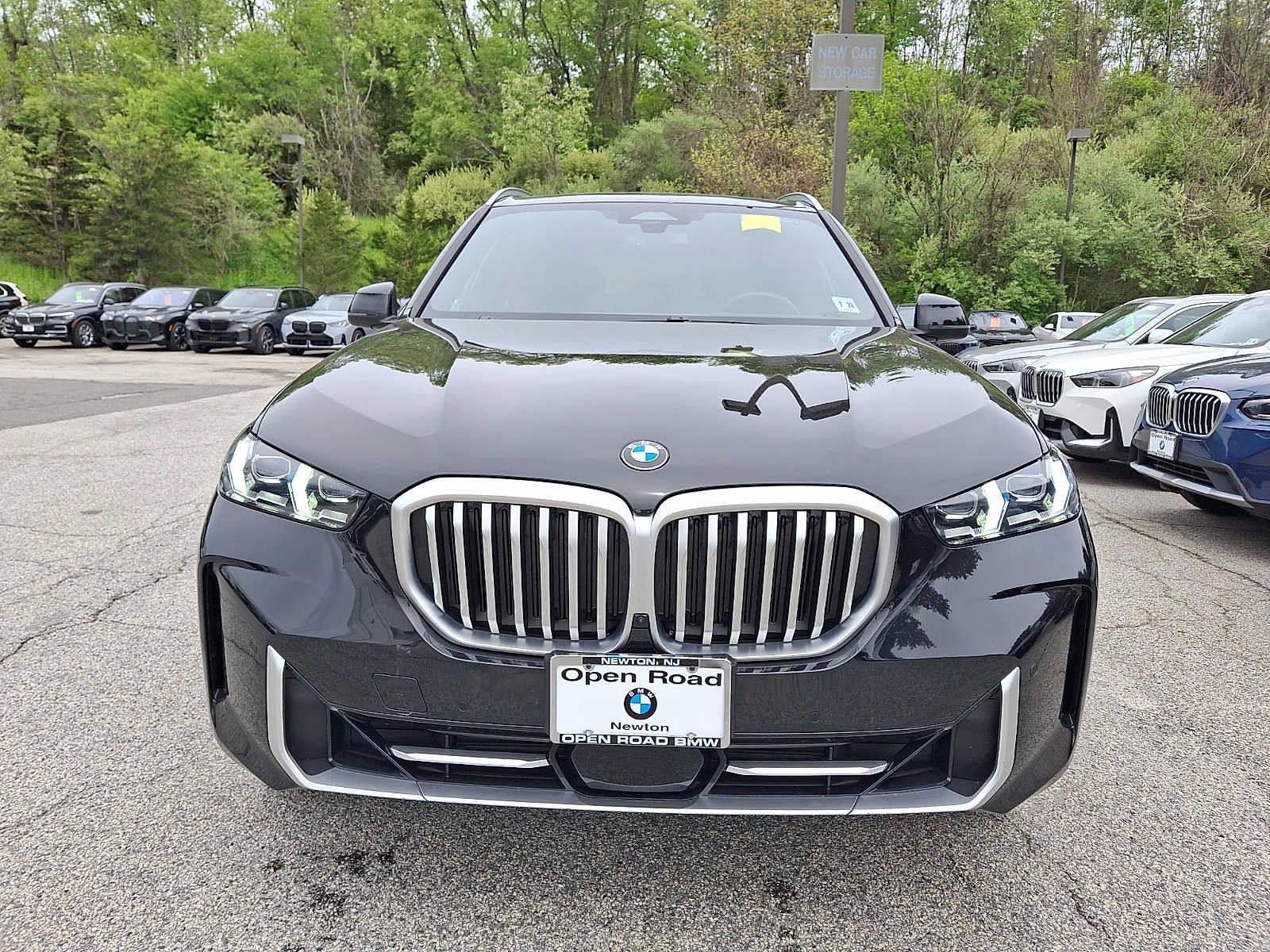 Used 2024 BMW X5 xDrive40i w/ Premium Package AWD/4WD image 2