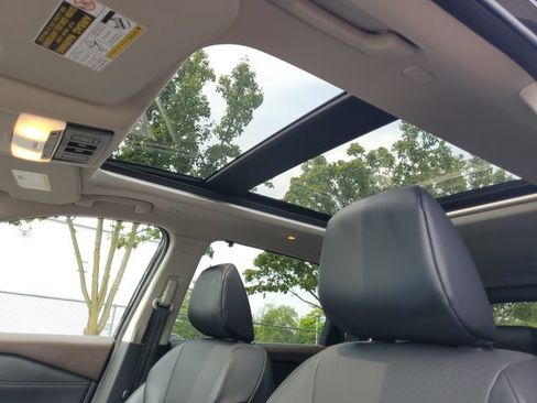 Certified 2023 Nissan Rogue SV w/ SV Premium B Package AWD/4WD image 7