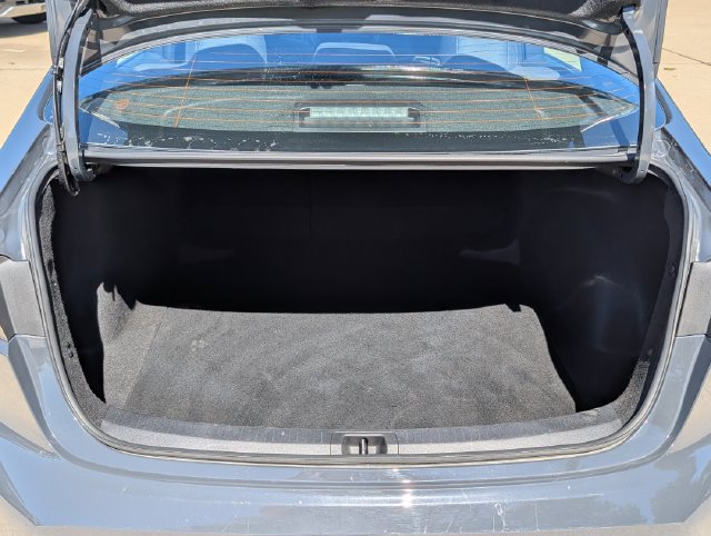 Used 2025 Toyota Corolla LE FWD image 29