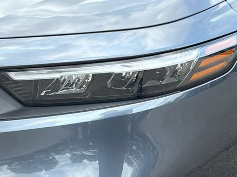 Used 2023 Honda Accord EX image 7