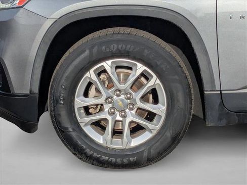 Used 2018 Chevrolet Traverse LS image 24