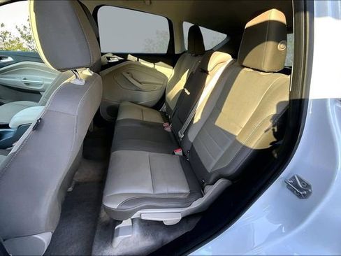 Used 2015 Ford Escape SE FWD image 24