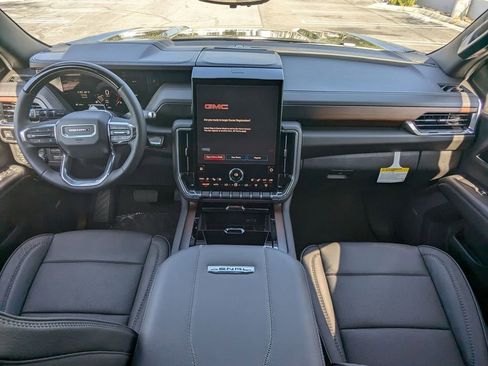 New 2026 GMC Yukon Denali w/ Denali Reserve Package AWD/4WD image 21