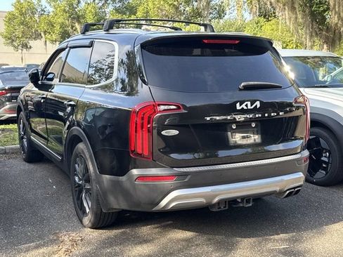 Used 2022 Kia Telluride SX w/ Towing Package FWD image 4