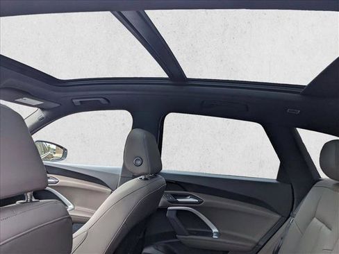 New 2025 Audi Q5 Premium w/ Convenience Package image 17