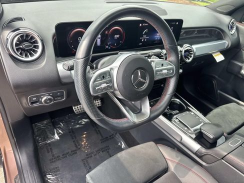 Used 2022 Mercedes-Benz GLB 250 image 18