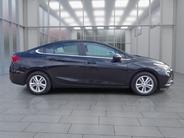 Used 2016 Chevrolet Cruze LT w/ Convenience Package FWD image 9