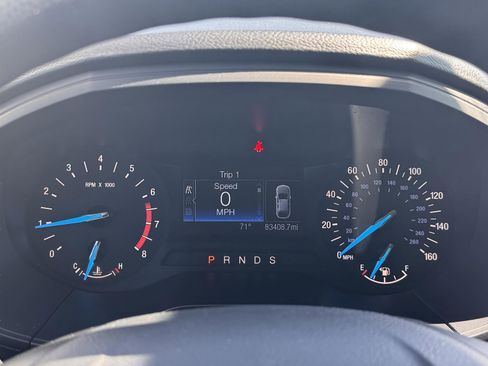 Used 2020 Ford Edge SE image 22