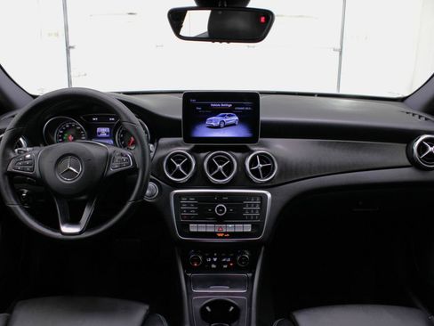 Used 2020 Mercedes-Benz GLA 250 w/ Convenience Package image 51