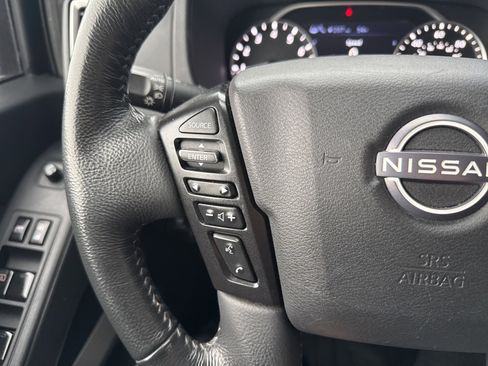 Used 2022 Nissan Frontier SV image 34