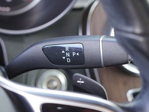 Used 2020 Mercedes-Benz GLC 300 image 21