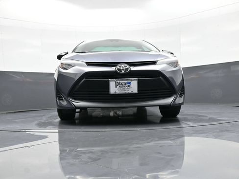 Used 2018 Toyota Corolla LE w/ Body Protection Package FWD image 25