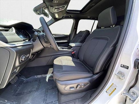 New 2025 Jeep Grand Cherokee Laredo X image 4