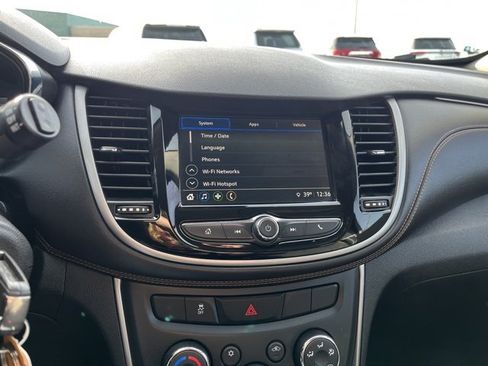 Used 2018 Chevrolet Trax LS image 45