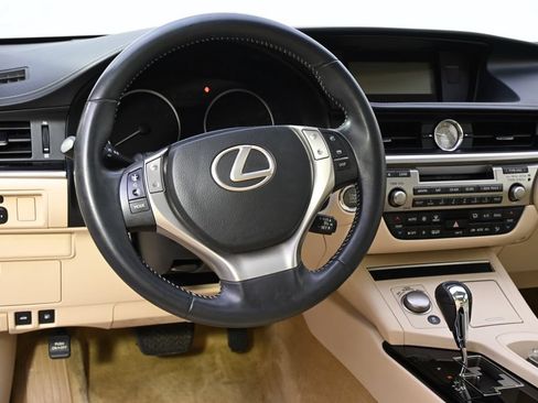 Used 2014 Lexus ES 350 FWD image 12