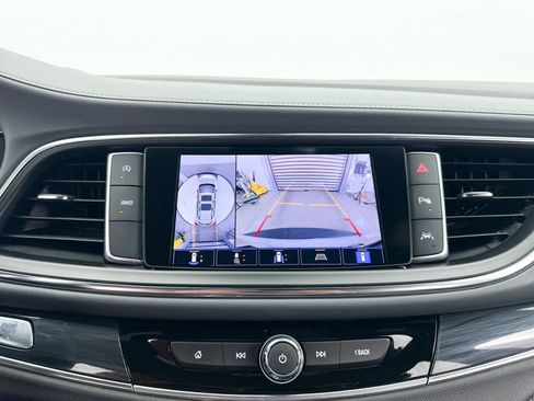 Used 2022 Buick Enclave Premium AWD/4WD image 9