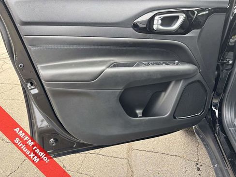 New 2026 Jeep Compass Latitude image 15