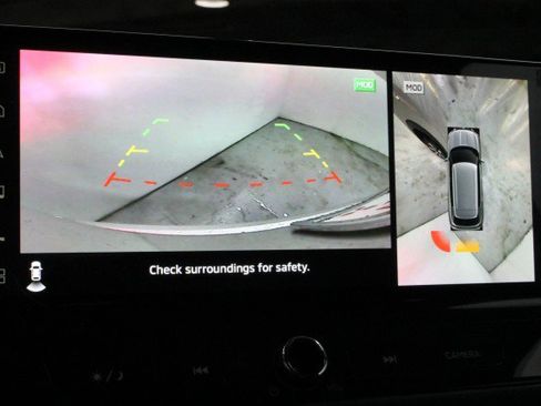 New 2025 Mitsubishi Outlander SE image 13