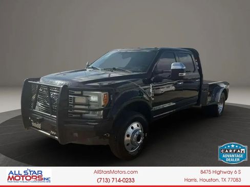 Used 2017 Ford F450 Platinum w/ Platinum Ultimate Package AWD/4WD image 3