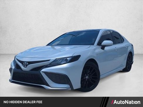 Used 2021 Toyota Camry XSE w/ Navigation Package FWD image 1