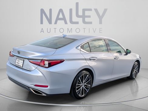 Used 2025 Lexus ES 350 w/ Premium Package FWD image 5