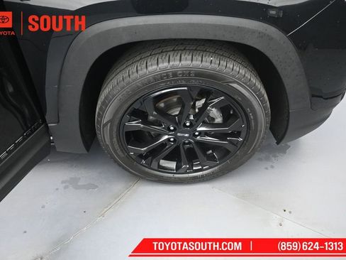 Used 2020 GMC Terrain SLE w/ Driver Convenience Package AWD/4WD image 31