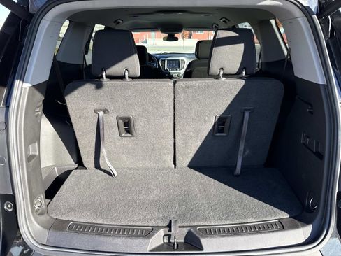 Used 2022 GMC Acadia SLE w/ Driver Convenience Package image 21