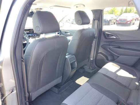 Certified 2025 Chevrolet Trax LT w/ Driver Confidence Package FWD image 27