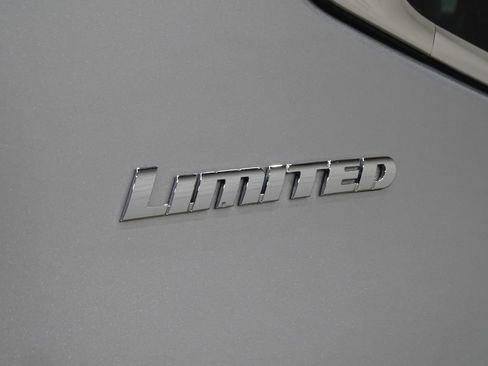 Used 2025 Toyota Tundra Limited image 42