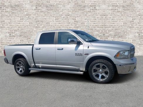 Used 2016 RAM 1500 Laramie w/ Convenience Group AWD/4WD image 1