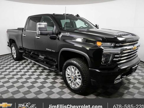 Used 2022 Chevrolet Silverado 2500 High Country w/ Z71 Off-Road Package AWD/4WD image 1