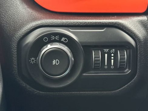 Used 2020 Jeep Wrangler Sport image 20