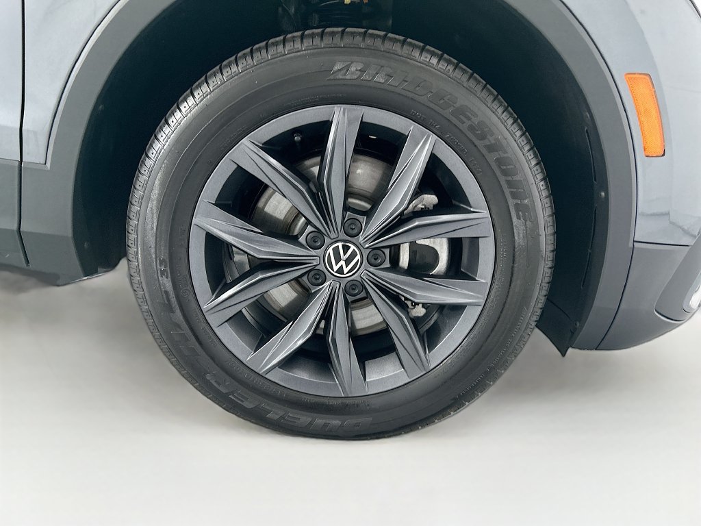 Used 2023 Volkswagen Tiguan SE FWD image 30