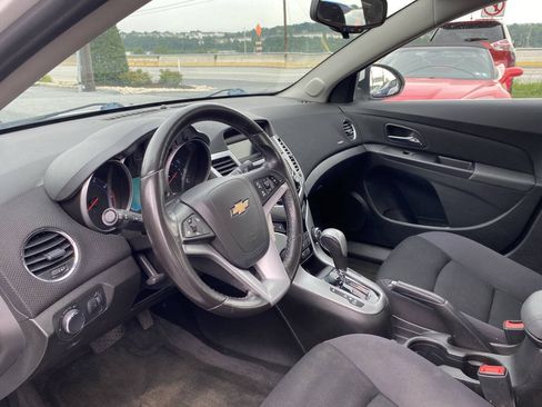 Used 2014 Chevrolet Cruze LT FWD image 11